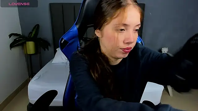 nataly rodri online show from January 14, 2025, 12:14 pm