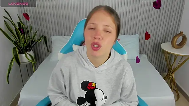 nataly rodri online show from February 15, 2025, 12:11 pm