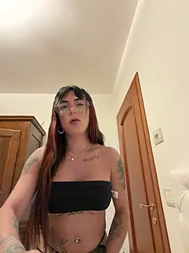 Snapshot of missdirtyhot_ chatting on May 10, 2026, 6:13 pm missdirtyhot online show from May 10, 2026, 6:13 pm