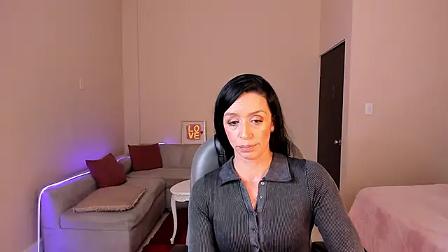 Kristen Garner online show from May 25, 2026, 8:15 pm