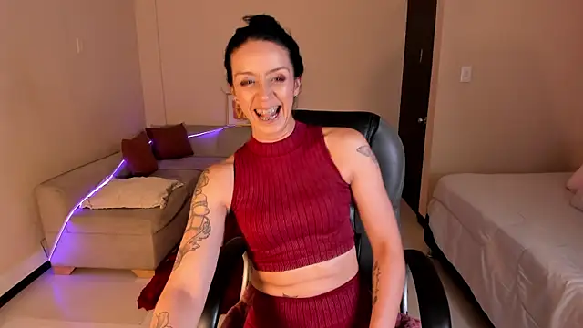 Kristen Garner online show from July 21, 2026, 7:38 pm
