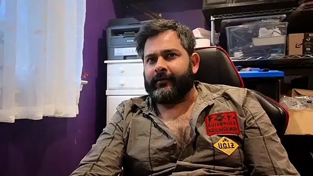 Sakhtlaundaz online show from November 13, 2025, 8:52 pm