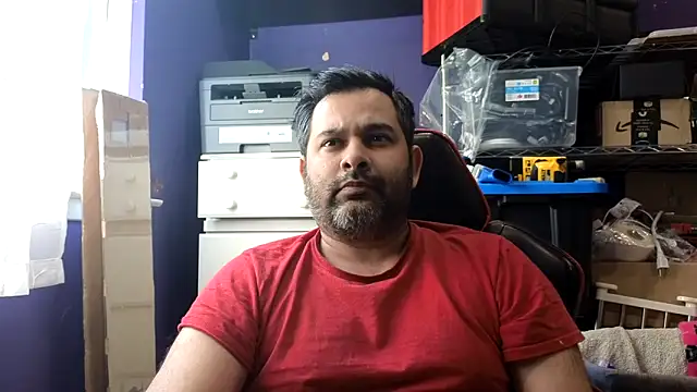 Snapshot of Sakhtlaundaz chatting on May 27, 2026, 1:30 pm Sakhtlaundaz online show from May 27, 2026, 1:30 pm
