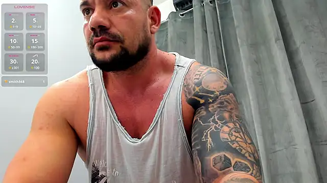 musclemonster31 online show from February 12, 2025, 11:40 am