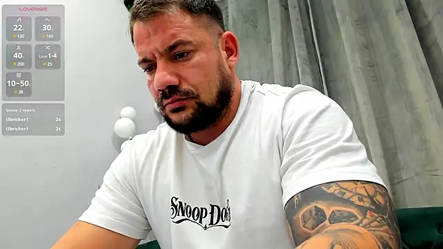 musclemonster31 online show from February 15, 2025, 10:44 am