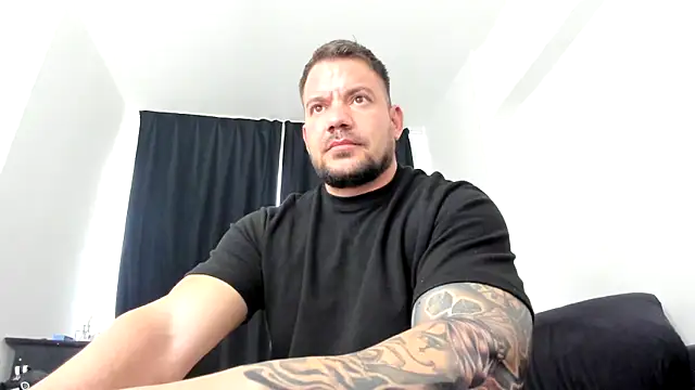 musclemonster31 online show from February 28, 2025, 11:47 am