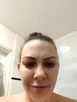 LEAsquirt91 online show from January 13, 2025, 5:23 pm