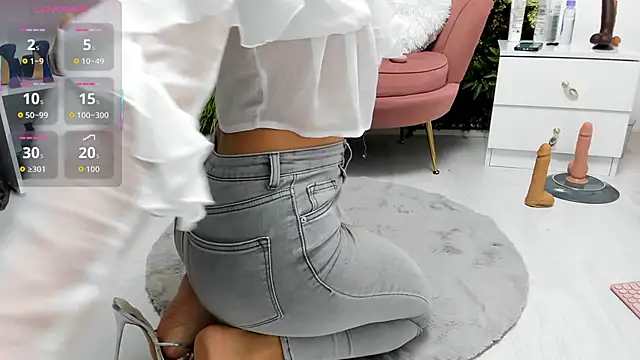 sweetcherry30 online show from October 17, 2025, 6:21 pm