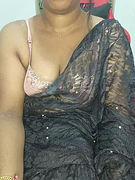 Snapshot of Malluivaniya chatting on November 25, 2025, 6:35 am Malluivaniya online show from November 25, 2025, 6:35 am