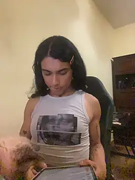 calliemaggotbone online show from June 23, 2026, 11:36 pm