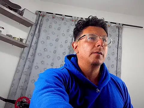 pedropicapi online show from October 23, 2025, 2:22 am