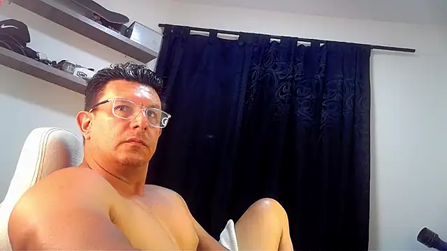 pedropicapi online show from April 24, 2026, 11:40 pm