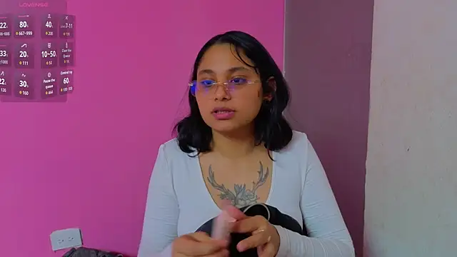 Cuteprincess21 online show from October 2, 2025, 11:12 pm