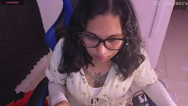 Cuteprincess21 online show from April 23, 2026, 1:29 am