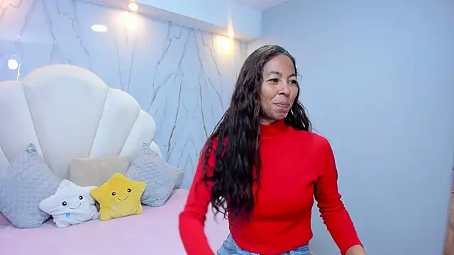 Rosalinda Cortez online show from December 23, 2024, 12:52 pm