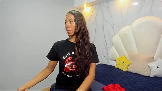 Rosalinda Cortez online show from January 27, 2025, 4:01 pm