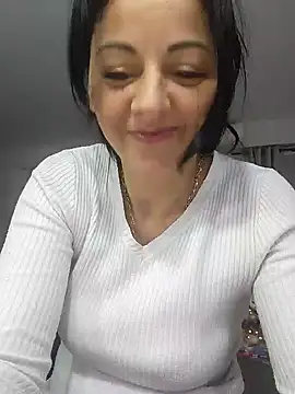 bruneta sexy23 online show from December 29, 2024, 4:59 am