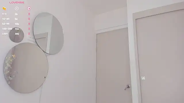 mia yourmommy online show from March 2, 2025, 9:54 pm