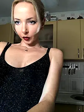 Kristina03 online show from November 22, 2025, 9:14 pm