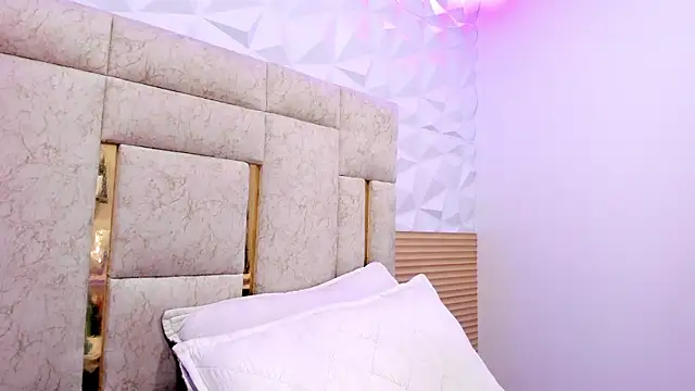 PauletteJ online show from March 20, 2025, 11:49 am