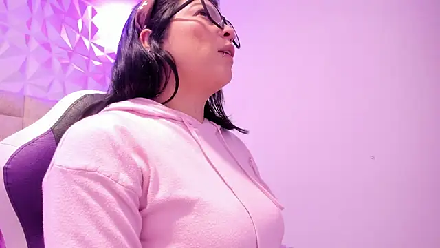 PauletteJ online show from February 9, 2026, 11:58 am