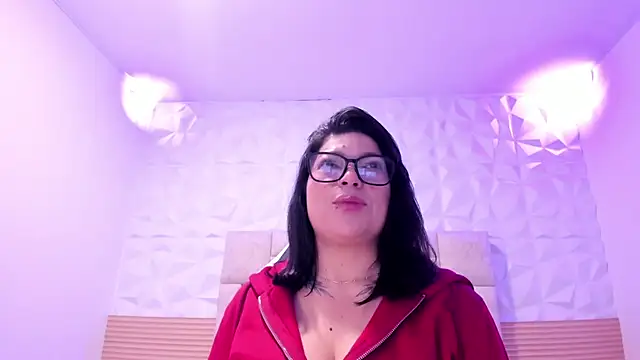 Snapshot of PauletteJ chatting on April 30, 2026, 11:49 am PauletteJ online show from April 30, 2026, 11:49 am