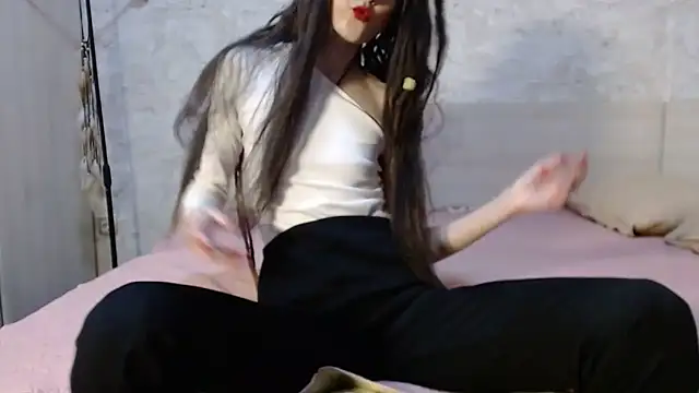 Terpsichore Muse online show from February 27, 2025, 4:32 pm