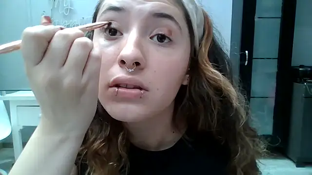 chubby vanniie  online show from January 28, 2025, 6:39 pm