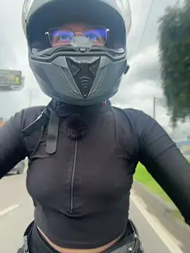 abbyhall  online show from April 19, 2026, 6:54 pm