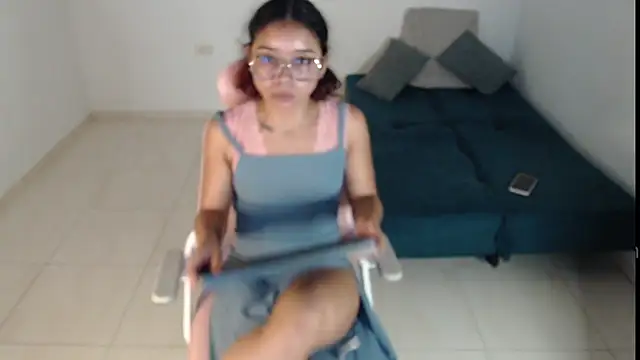 Putaku San online show from December 19, 2024, 3:18 am