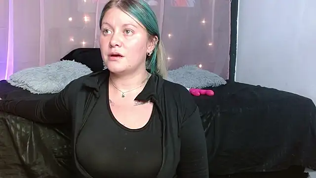 miley jensen online show from December 21, 2024, 4:52 am