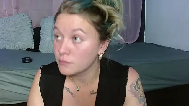 miley jensen online show from December 22, 2024, 9:11 am