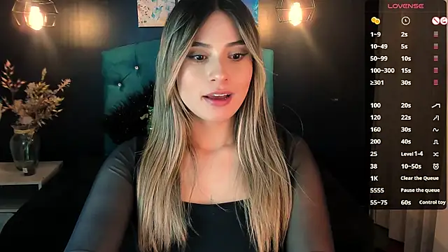 KiaraCarter online show from December 4, 2024, 7:45 pm