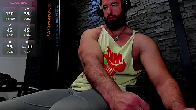 Snapshot of David_Big_Daddy chatting on April 26, 2026, 1:09 pm David Big Daddy online show from April 26, 2026, 1:09 pm