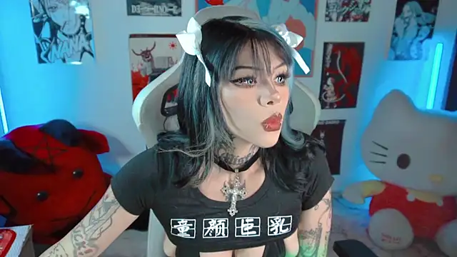 Snapshot of Deadly_Doll chatting on November 8, 2025, 7:56 pm Deadly Doll online show from November 8, 2025, 7:56 pm