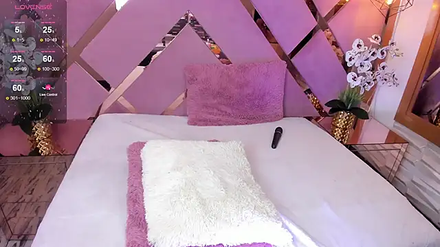 SHANONCLARK online show from February 28, 2025, 1:15 am