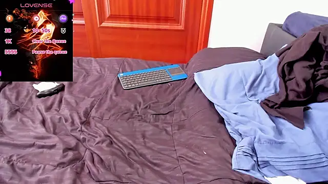 Aron Baylor online show from October 16, 2025, 12:28 pm