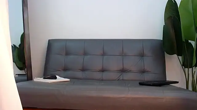 marthina thompsson online show from January 8, 2025, 1:20 pm