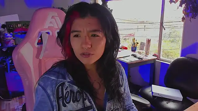 Snapshot of annie_walker6 chatting on December 5, 2025, 8:05 pm annie walker6 online show from December 5, 2025, 8:05 pm