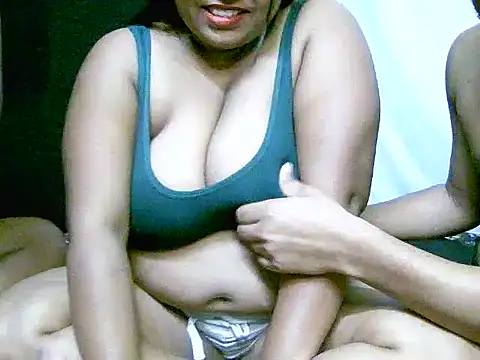 flamingoss online show from January 4, 2025, 7:23 pm