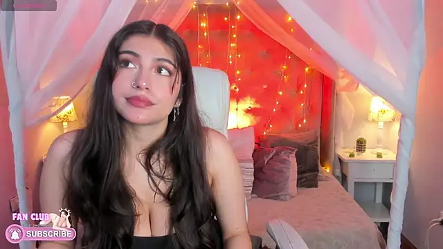 Snapshot of Ellie_Jhonson__ chatting on January 10, 2025, 2:13 pm Ellie Jhonson online show from January 10, 2025, 2:13 pm