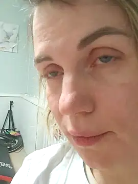 Linda Gregory online show from February 26, 2025, 2:15 am