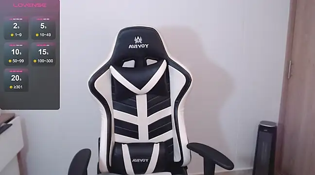 alice middlee online show from February 26, 2025, 9:05 pm