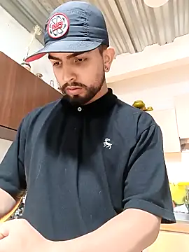 Snapshot of Ferchog5 chatting on March 25, 2026, 11:00 pm Ferchog5 online show from March 25, 2026, 11:00 pm