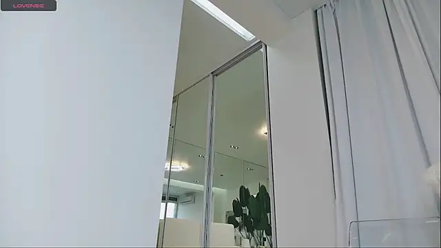 wowEva online show from March 20, 2025, 8:20 am