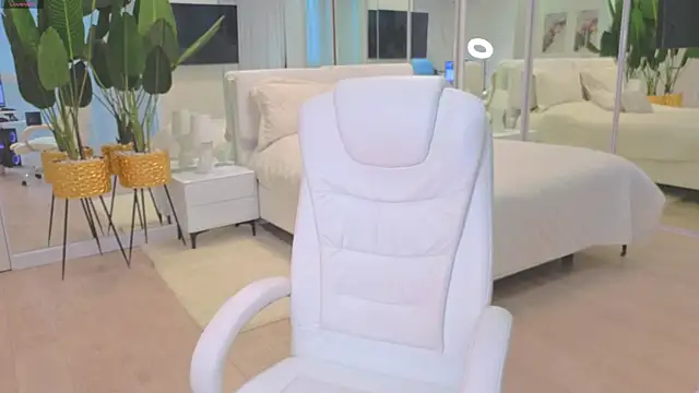 wowEva online show from November 15, 2025, 9:50 am