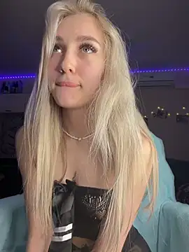 Good  Girl  online show from April 25, 2026, 5:10 pm