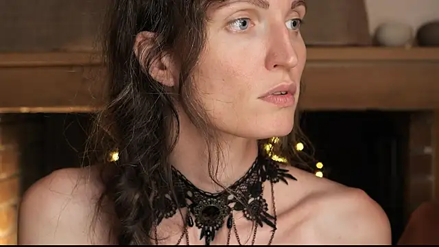 yulladao online show from September 20, 2025, 6:42 pm