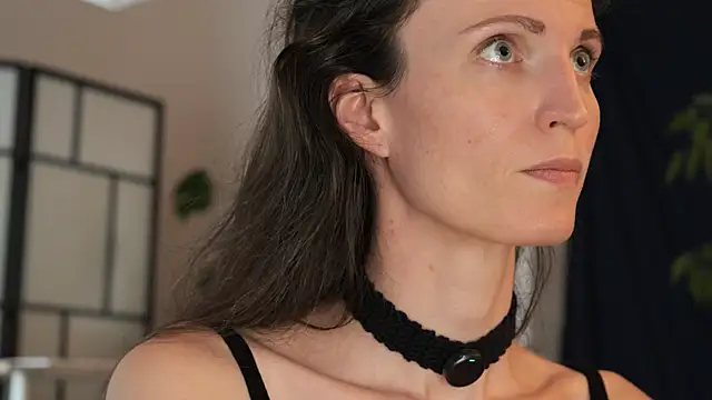 yulladao online show from October 15, 2025, 4:40 pm