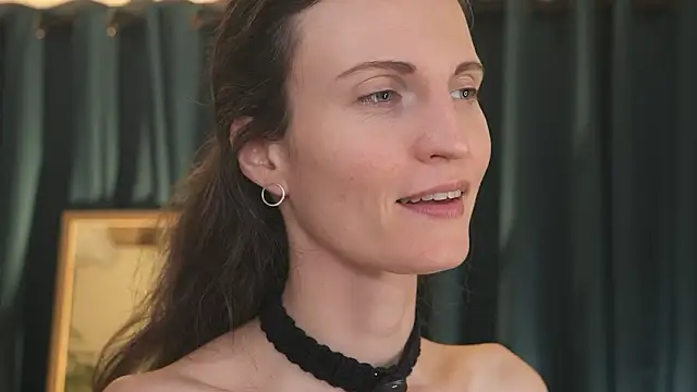 yulladao online show from March 26, 2026, 5:51 pm